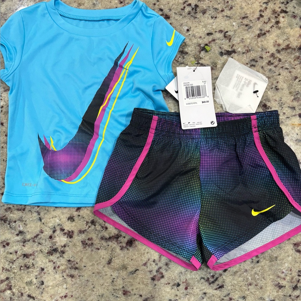 Nike girls 2t Dri fit short set nwt